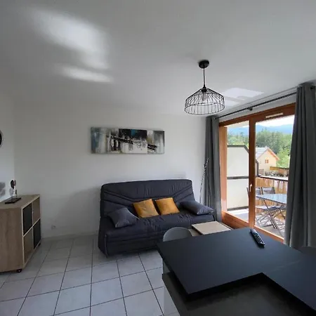 Apartment Situe A Cote Du De Serre Poncon Saint-Sauveur (Hautes-Alpes)
